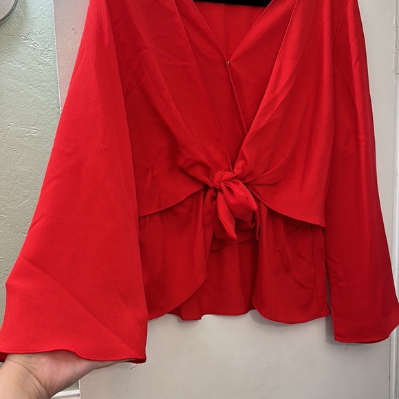 Red top - Picture 2 of 2